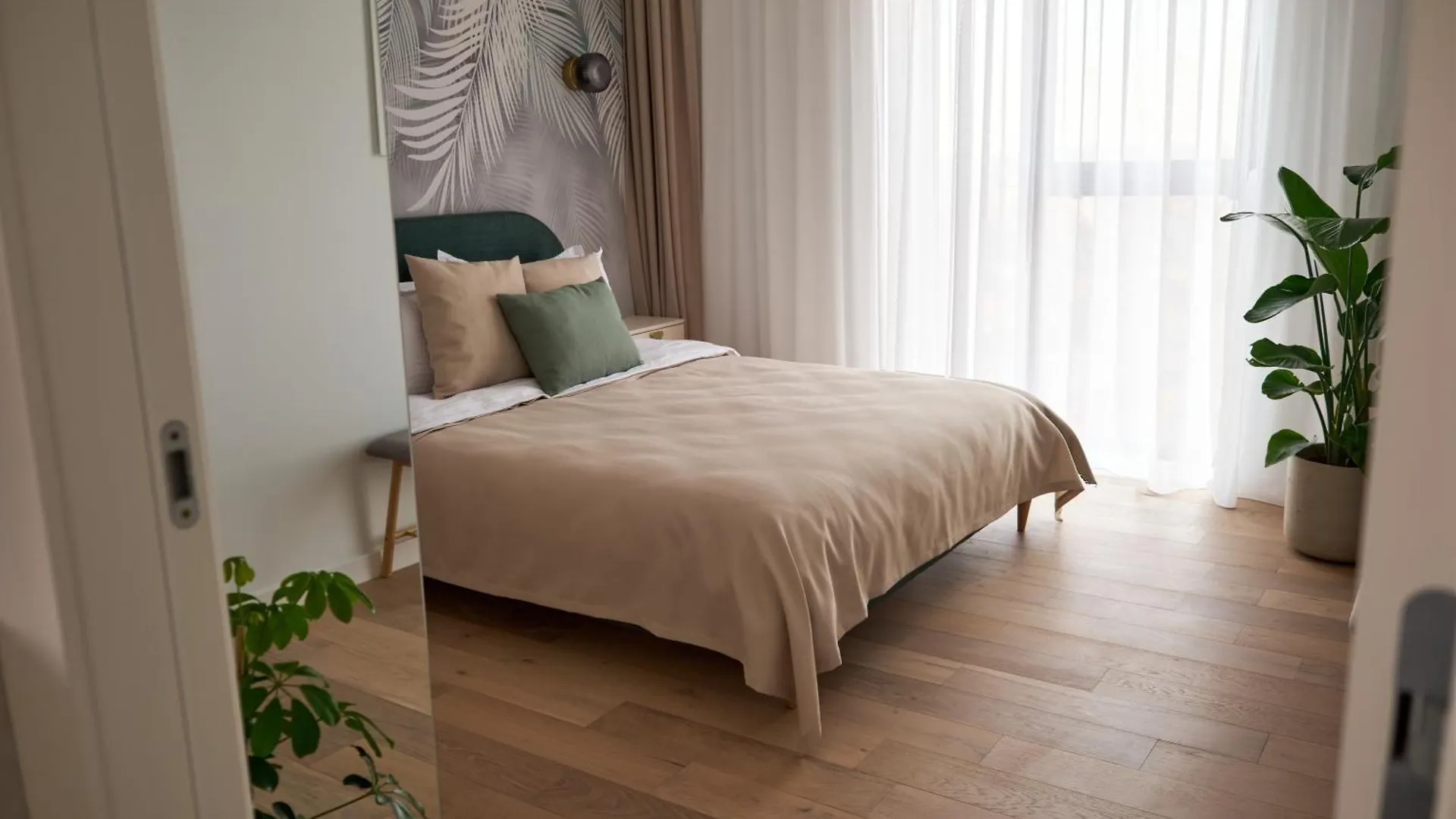 Miss Green I Apartament Cu Un Dormitor I One Cotroceni Park Bucureşti