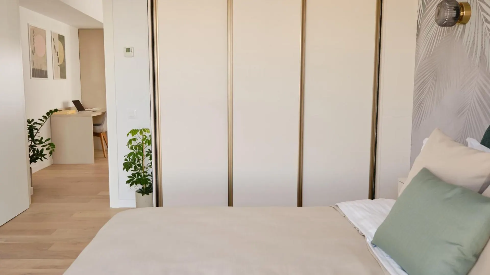 Miss Green I Apartament Cu Un Dormitor I One Cotroceni Park 부쿠레슈티 0*,